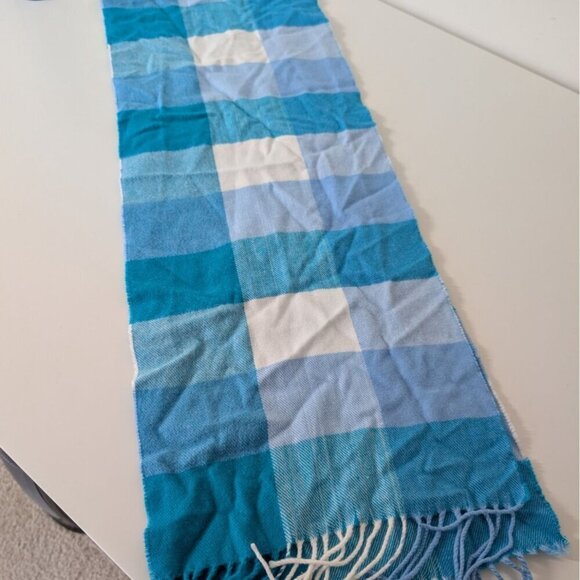 Scottish 100% Cashmere Check Scarf Womens Blue Fringe Rectangle 65 Inches - Picture 6 of 6